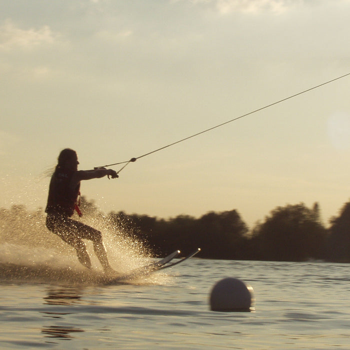 How to choose the right water ski - 88 Gear