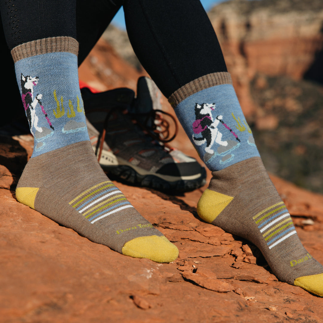 Darn Tough Women's Critter Club Lightweight Hiking Socks - 88 Gear