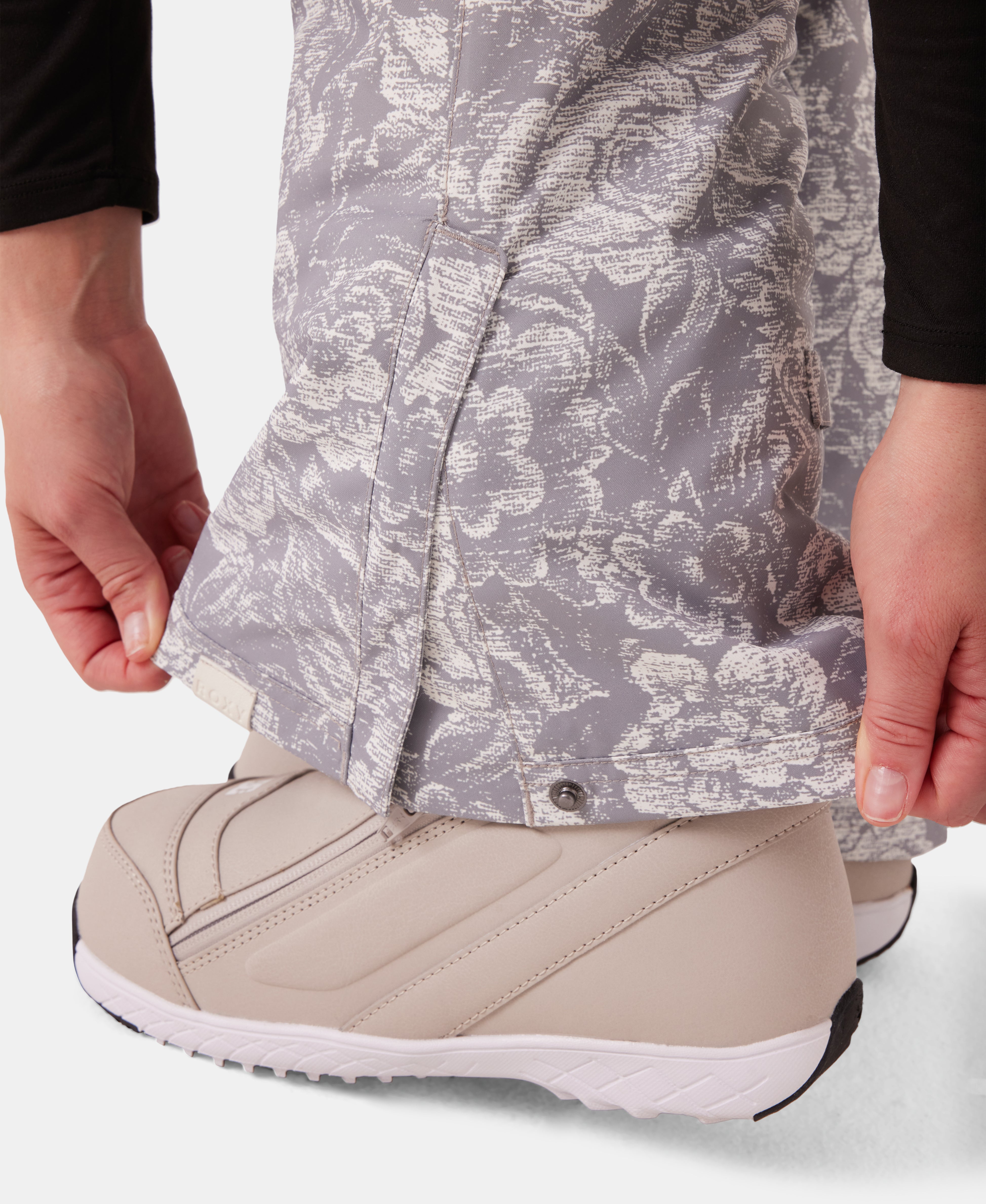 Roxy Backyard Snow Pants - 88 Gear