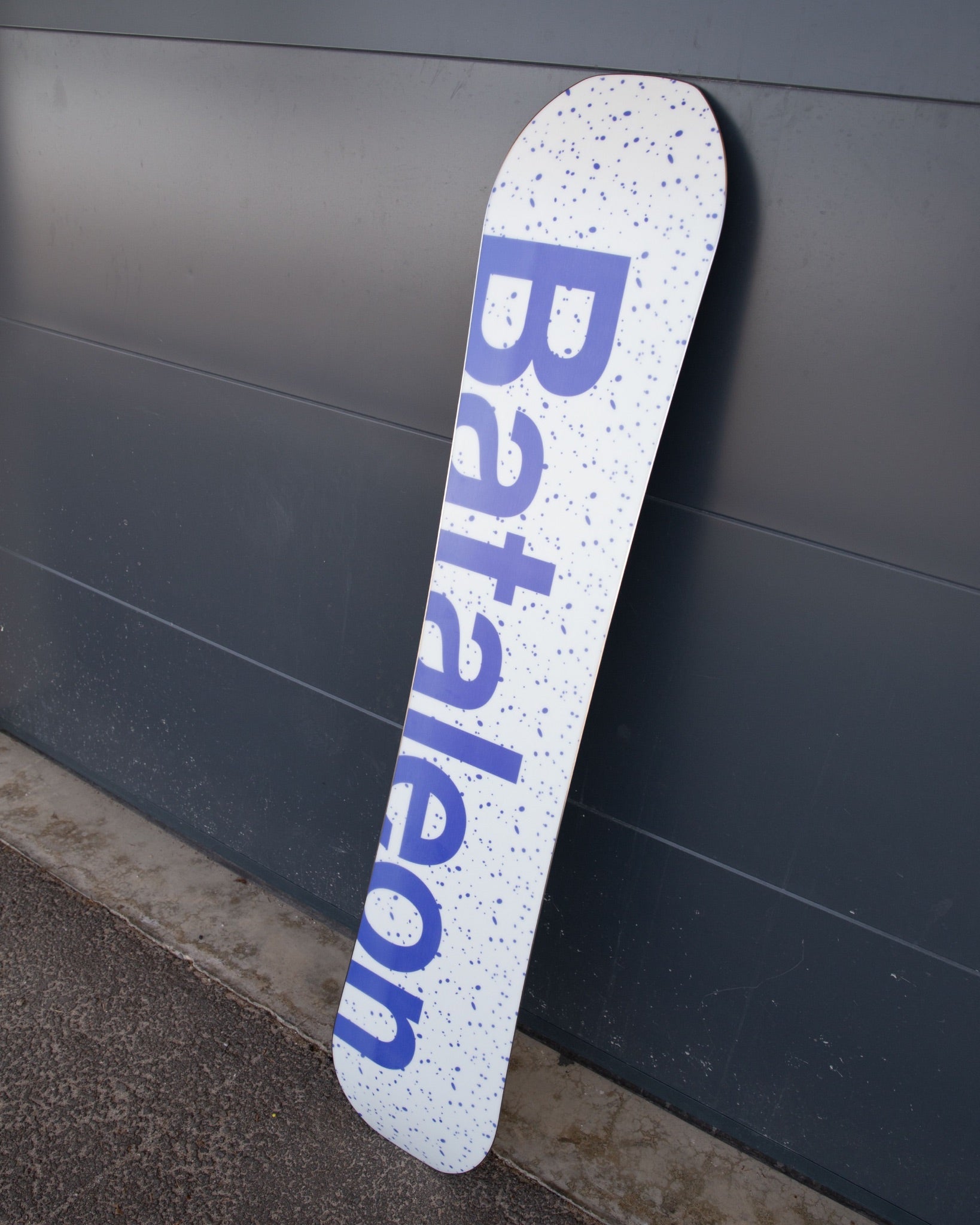Bataleon Mojo Snowboard 2027 - 88 Gear