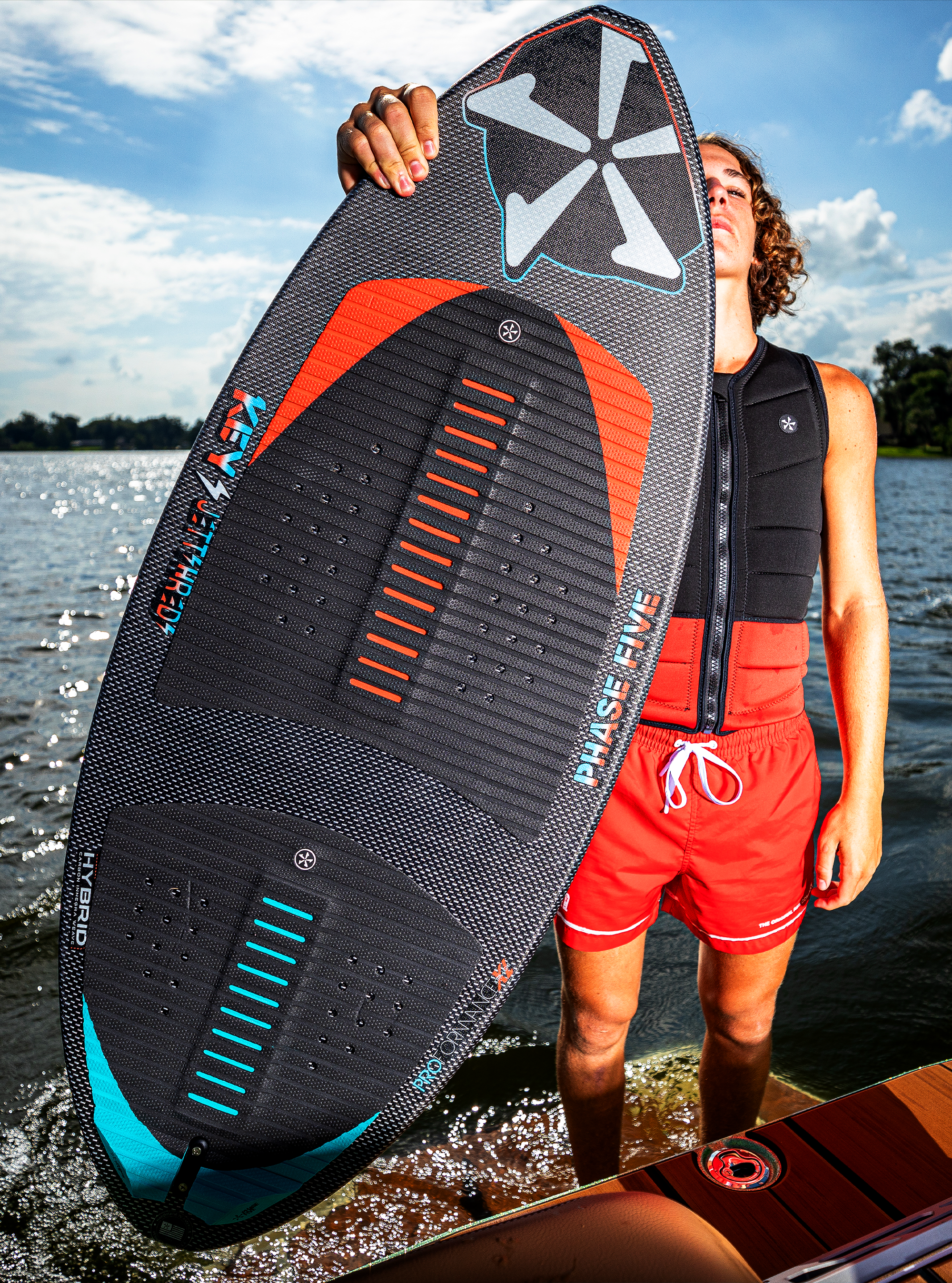 Phase Five Key Jett Shreds Wakesurf Board 2025 - 88 Gear