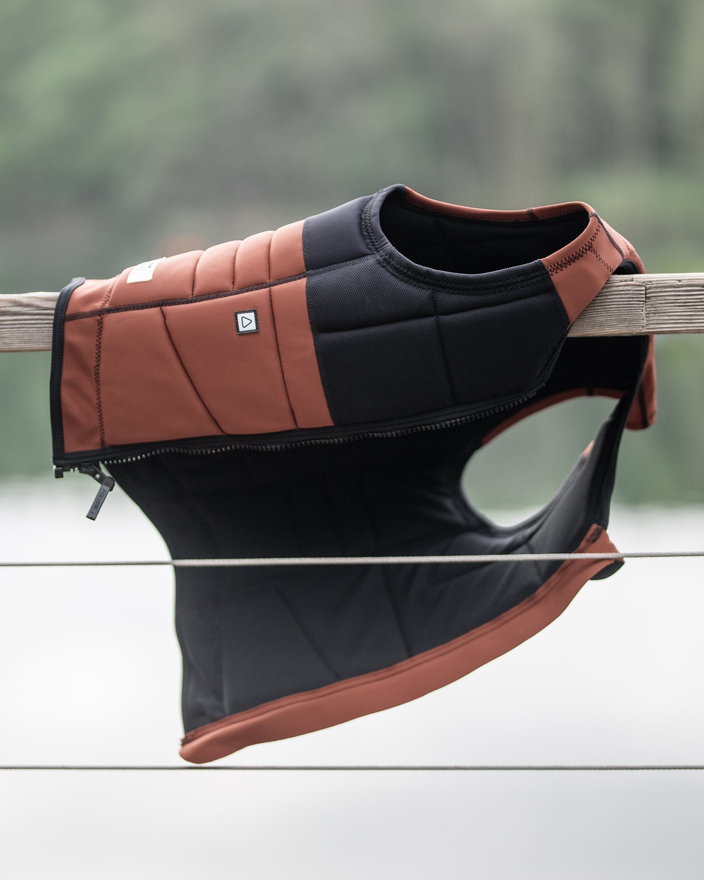 Follow Gratis Mens Impact Vest - 88 Gear