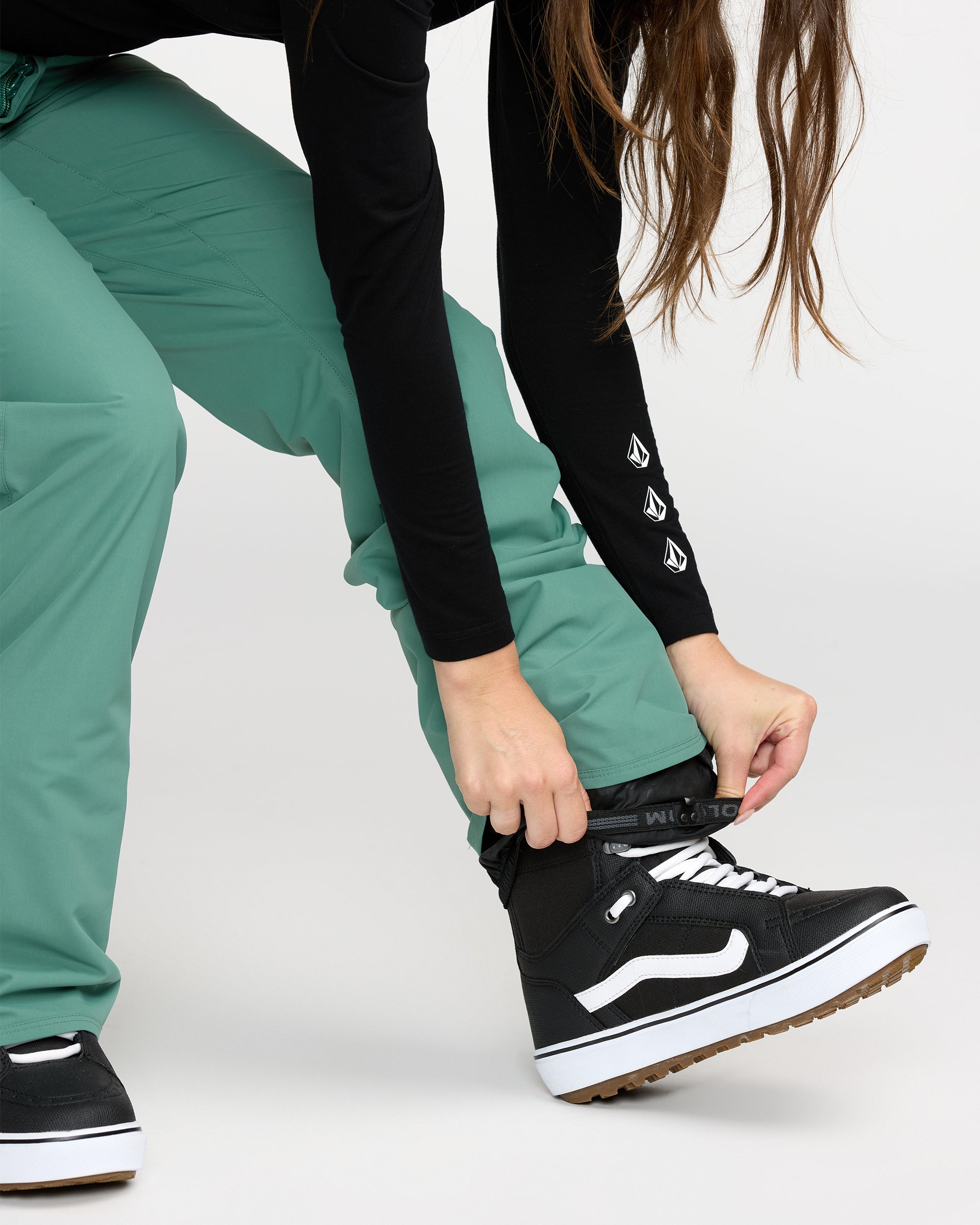 Volcom Hallen Women's Snow Pants - 88 Gear