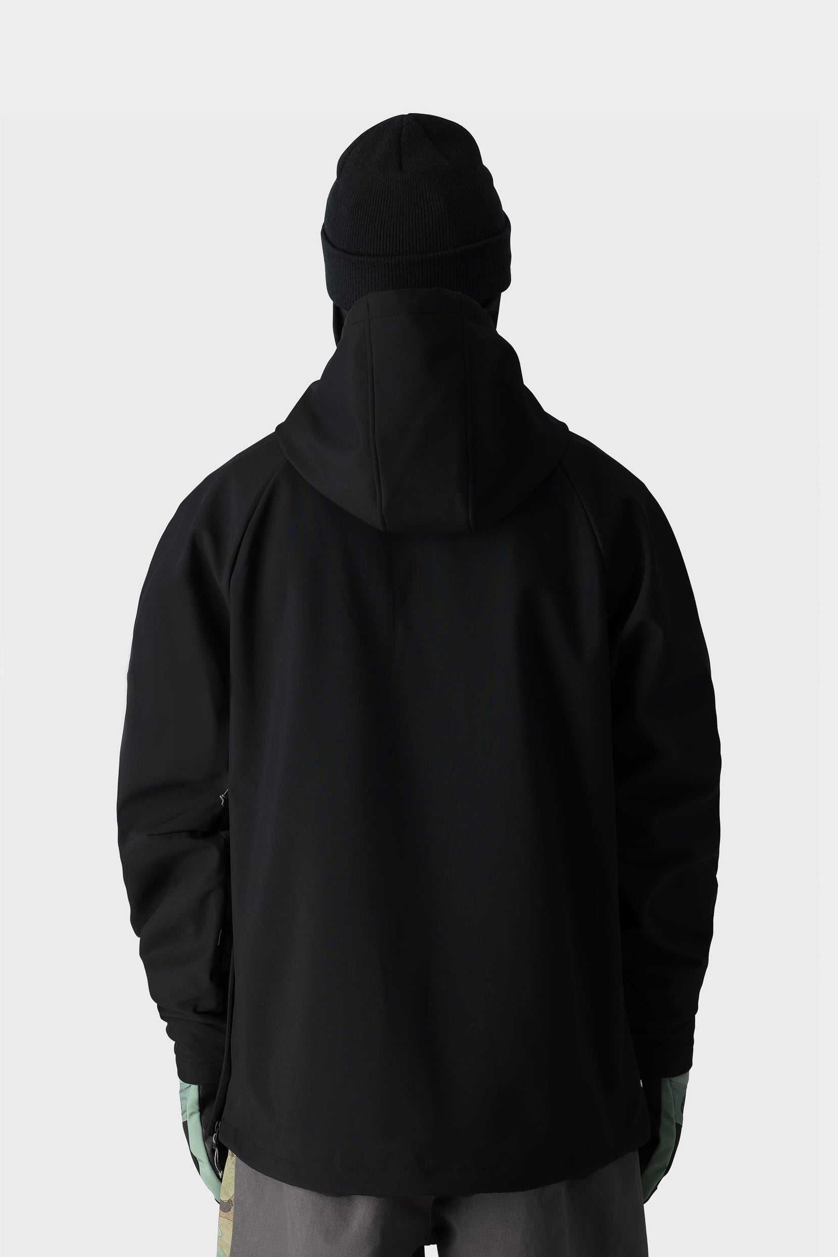 686 Waterproof Hoody - 88 Gear